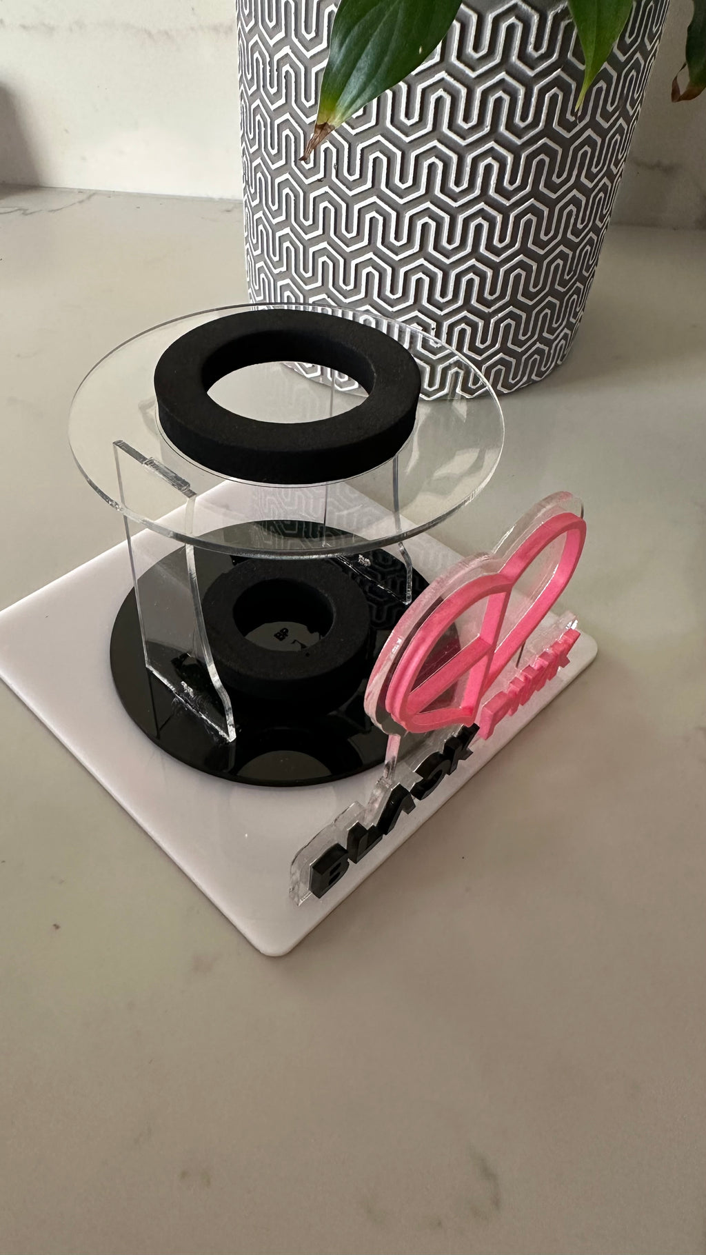 Black Pink Lightstick Stand / Holder