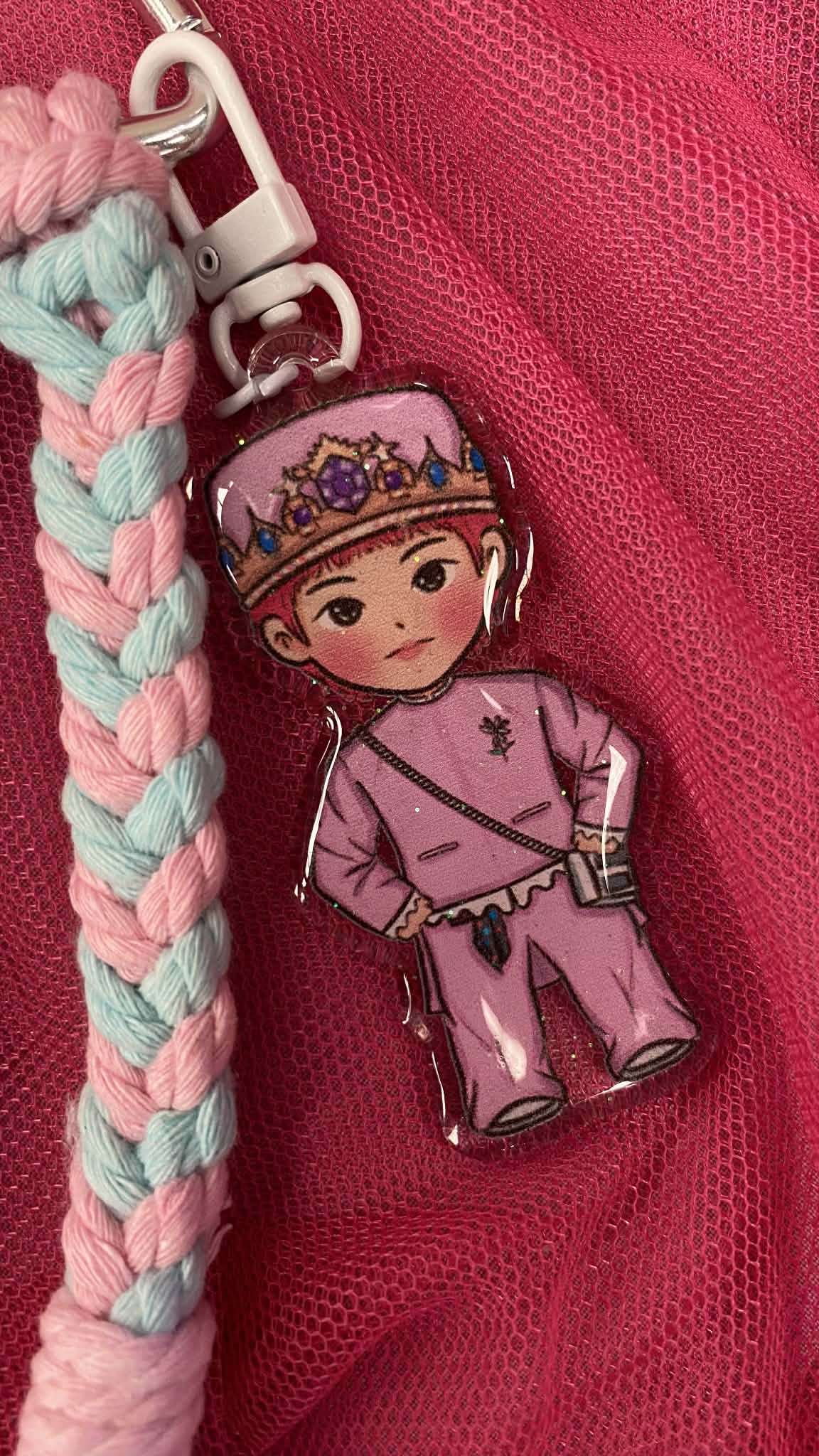 G DRAGON BAG CHARM