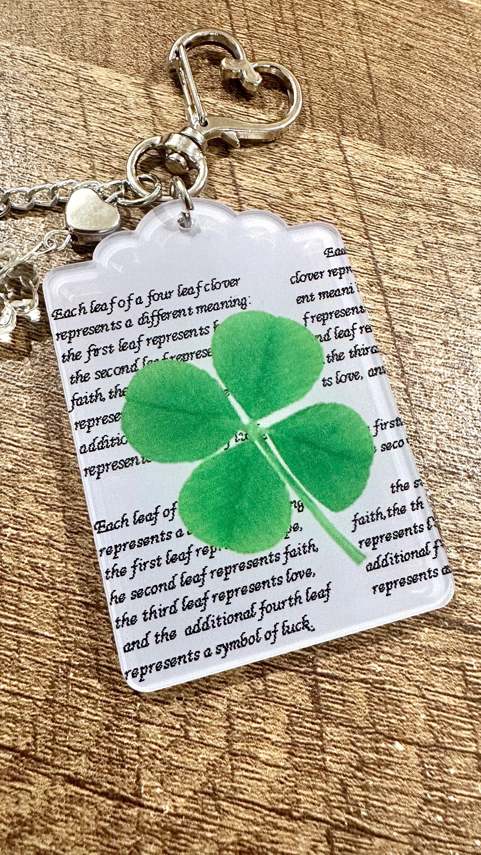 Queen Of Tears Inspired Four-Leaf Clover Keychain