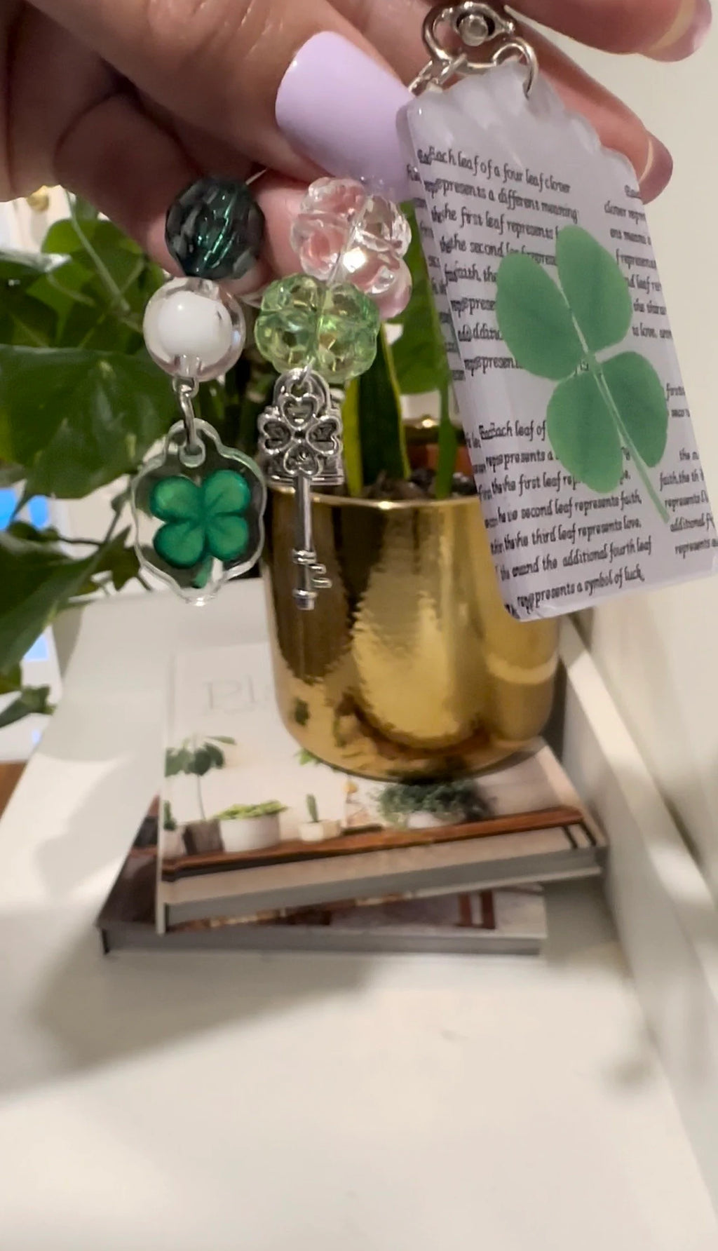 Queen Of Tears Inspired Four-Leaf Clover Keychain