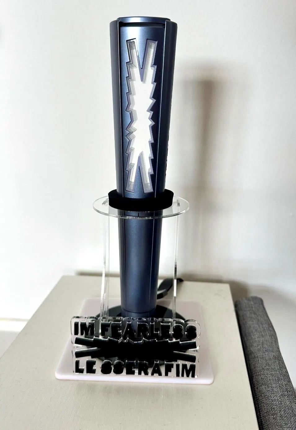 Lesserafim Lightstick Stand / Holder